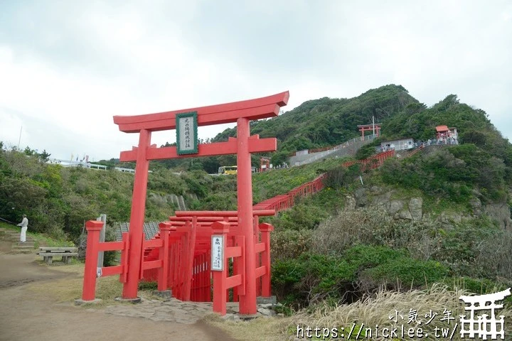 【山口縣】元乃隅神社-CNN評選日本31個最美麗的地方之一,神社前有123座鳥居與日本最難投的奉獻箱