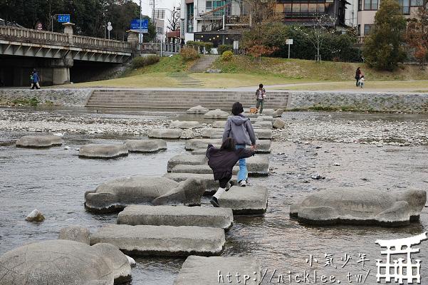 京都景點-到鴨川跳烏龜-每個來京都的遊客都會做的事