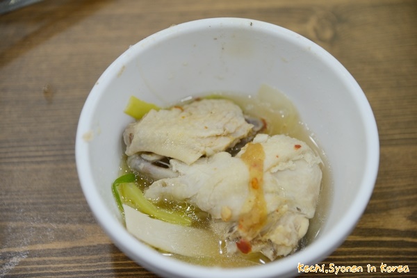 首爾美食-新村美食-孔陵一隻雞-收尾的雜炊是精華 !
