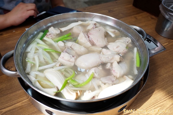 【首爾】新村美食-二訪孔陵一隻雞