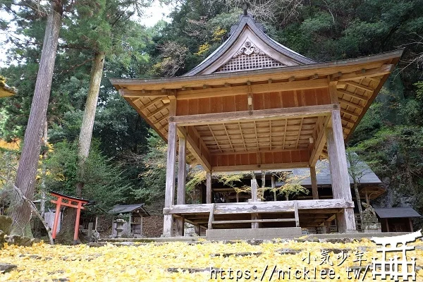 岩戶落葉神社-旅遊雜誌封面常客,遠離京都市區的金黃銀杏祕境