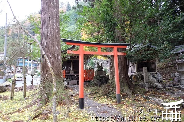 岩戶落葉神社-旅遊雜誌封面常客,遠離京都市區的金黃銀杏祕境