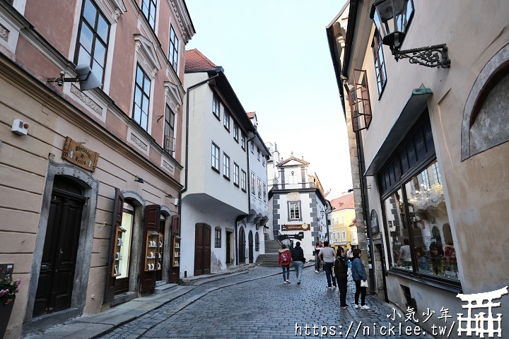 捷克-CK小鎮(Český Krumlov)-庫倫洛夫-是童話小鎮也是歐洲最美小鎮