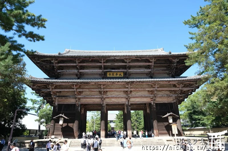 【奈良景點】東大寺大佛殿-有世界最大木造建築與最大銅製佛像(15m)
