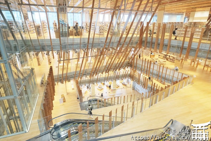 富山景點-富山玻璃美術館與富山市立圖書館-日本著名建築師隈研吾設計