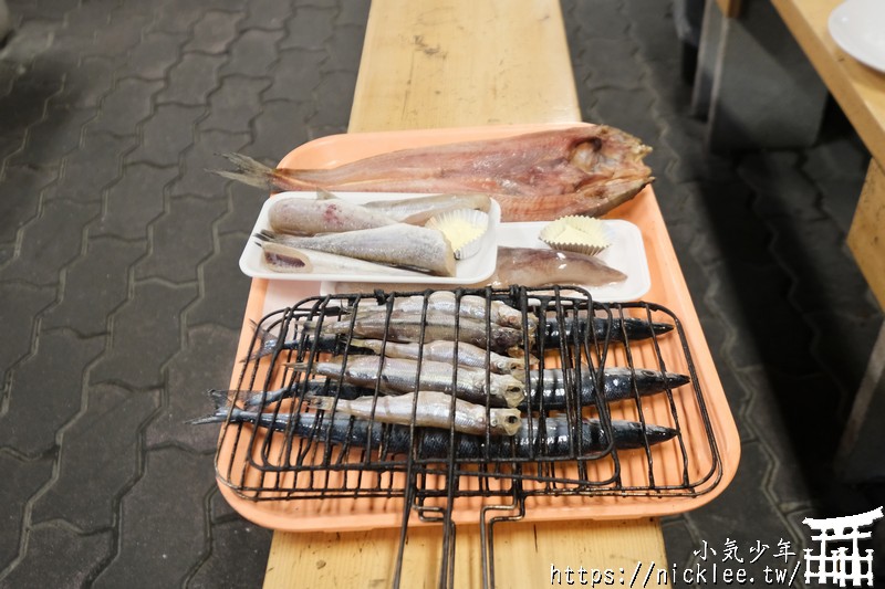釧路美食-岸壁爐端燒-吹著夏夜晚風吃炭烤美食