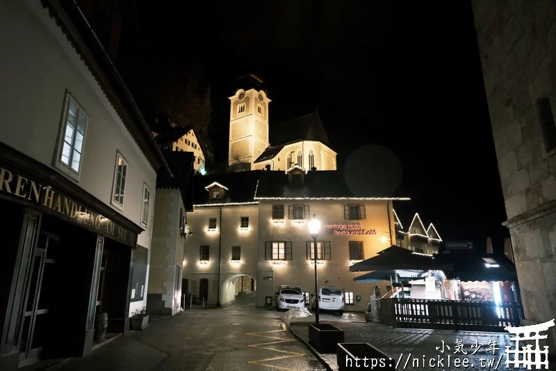 哈修塔特住宿-歷史酒店Heritage Hotel Hallstatt-面湖陽台房型,就在教堂碼頭旁邊