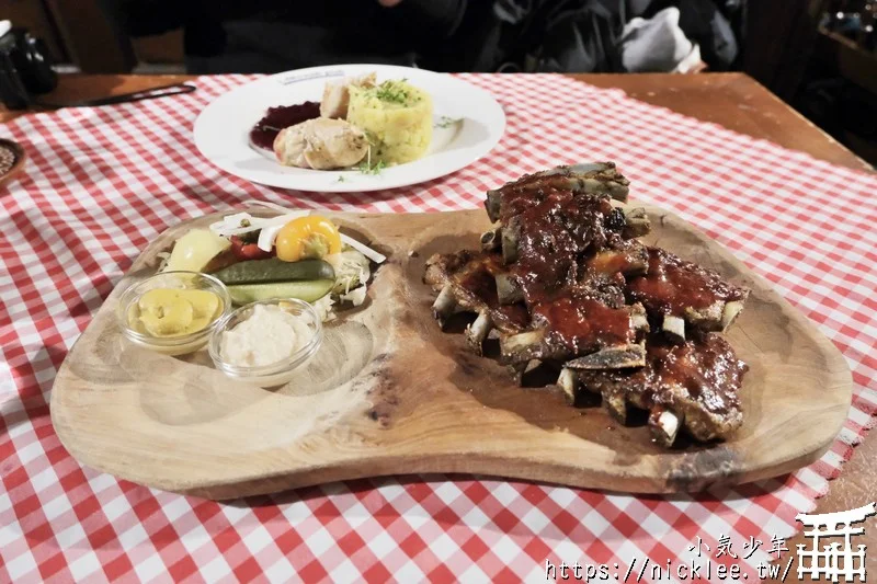 斯洛伐克-布拉提斯拉瓦美食-Slovak Pub-便宜又好吃,推薦肋排,藍帶雞排和濃湯