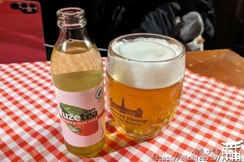 斯洛伐克-布拉提斯拉瓦美食-Slovak Pub-便宜又好吃,推薦肋排,藍帶雞排和濃湯