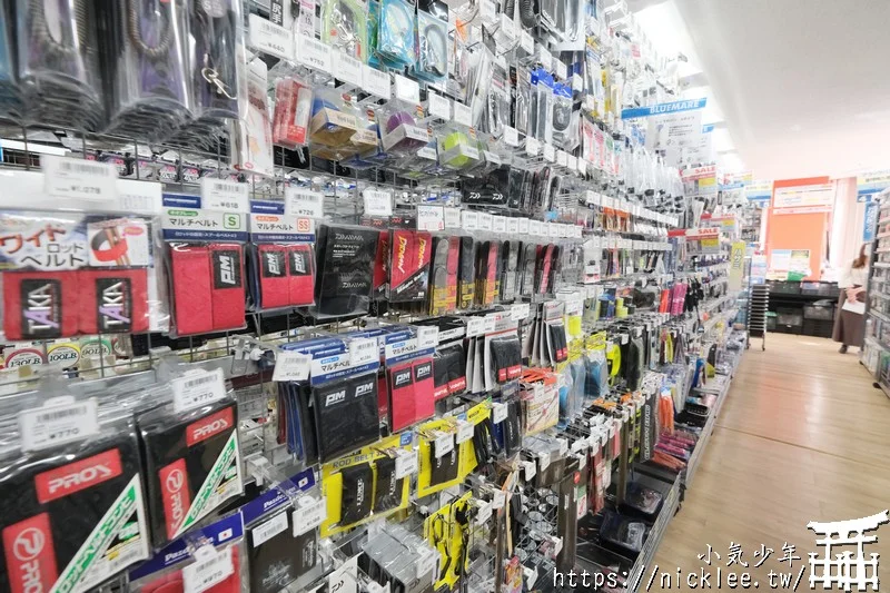 大阪釣具店-FishingMax難波店-難波站2分鐘可到,路亞客必來,特價品是台灣售價6折以下