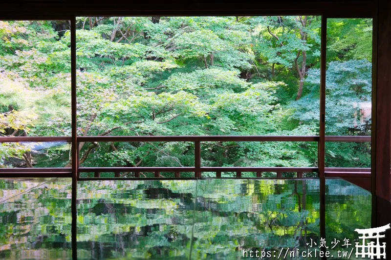 京都八瀨瑠璃光院-季節限定開放,以獨特的紅葉倒影聞名