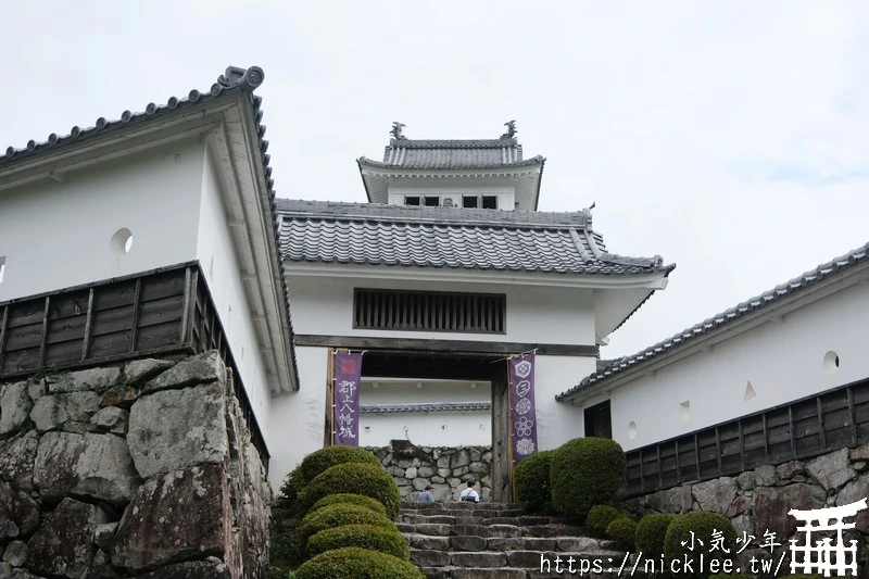 岐阜景點-郡上八幡城-有日本最美山城之稱,日本最古老的木造再建城