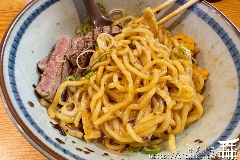 飛驒高山美食-飛驒中華拉麵專門店 M-推薦飛驒牛牛排油麵