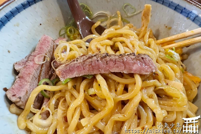 飛驒高山美食-飛驒中華拉麵專門店 M-推薦飛驒牛牛排油麵