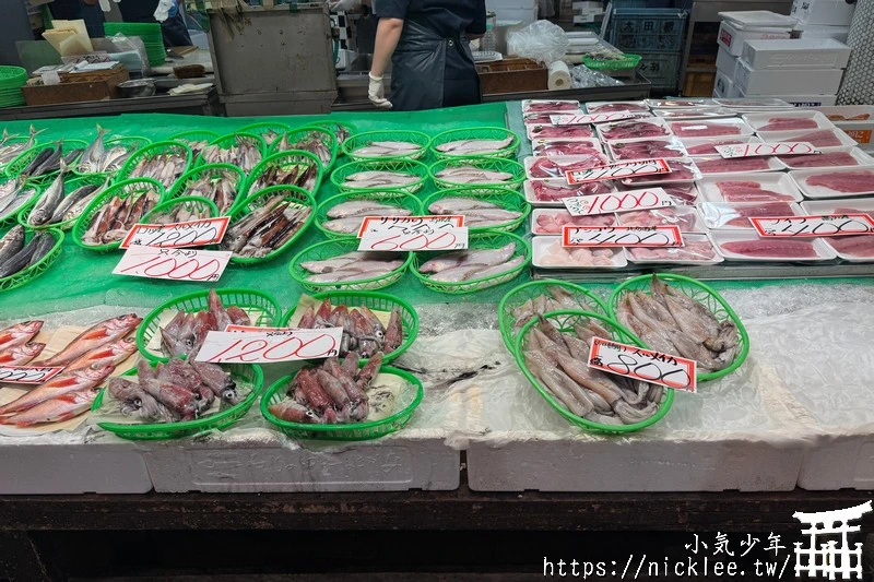 金澤近江町市場-金澤市民的廚房,有300年的歷史,美食推薦海鮮丼與擔擔麵