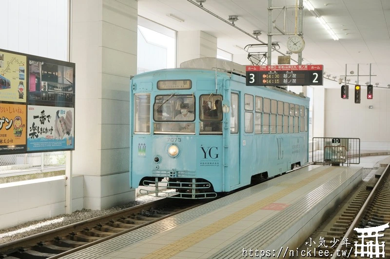 富山高岡萬葉線-有哆啦A夢列車，不過我沒坐到