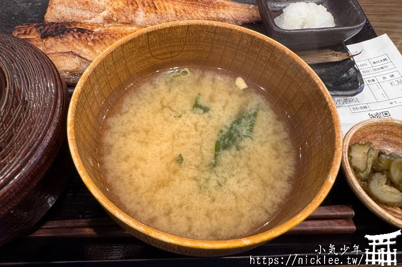 新八食堂-日本平價連鎖餐廳-炭火燒烤定食專賣,喜歡吃烤魚的人別錯過
