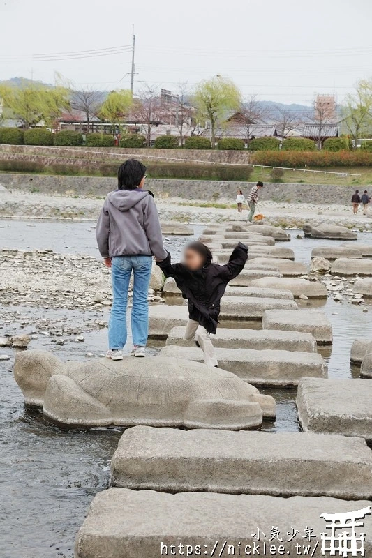 京都景點-到鴨川跳烏龜-每個來京都的遊客都會做的事