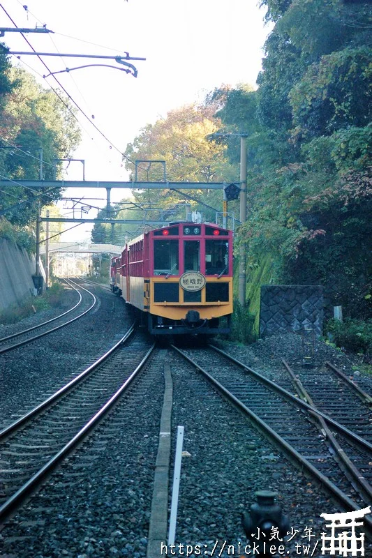 嵐山小火車-嵯峨野觀光鐵道-春天賞櫻,秋天賞楓的嵐山推薦行程