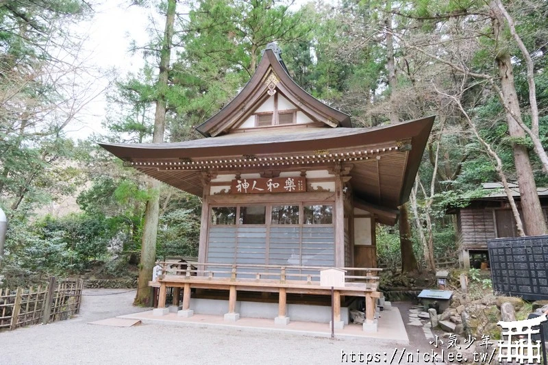 埼玉景點-寶登山神社-寶登山參道上種滿櫻花,神社的大黑天寶槌籤詩值得收藏