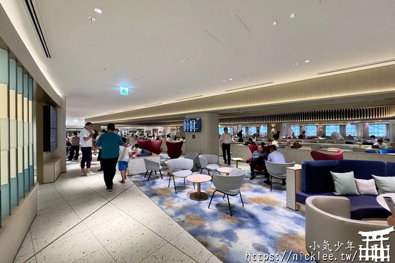 關西機場貴賓室-KIX Lounge Kansai-近900坪的空間,可容納658人,華航,長榮,星宇都用它