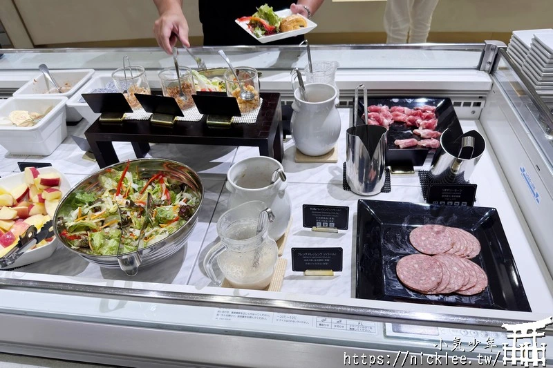 關西機場貴賓室-KIX Lounge Kansai-近900坪的空間,可容納658人,華航,長榮,星宇都用它