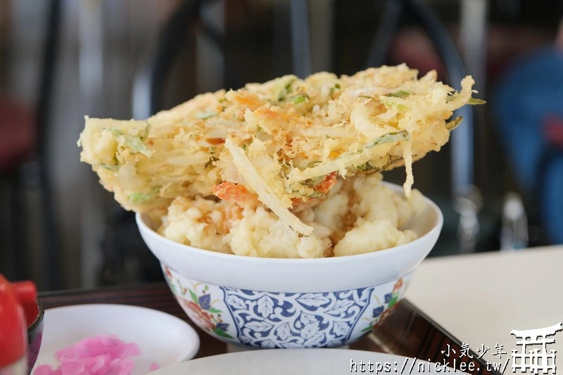 青森美食-鶴龜屋食堂-像一座小山的鮪魚丼-青森鐵道淺蟲溫泉站徒步5分鐘